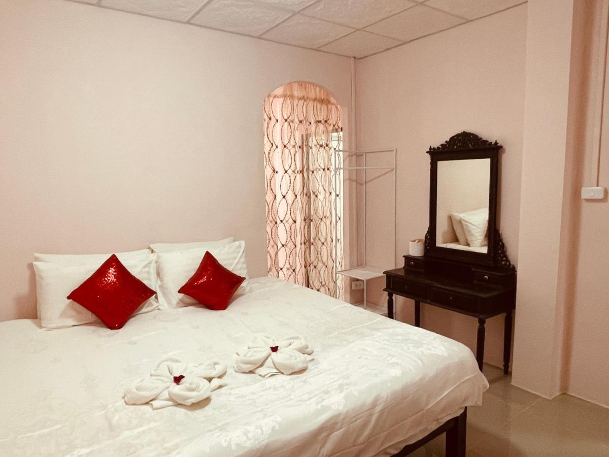 Mandala Beach Villa Jomtiean Джомтиен Бийч Екстериор снимка
